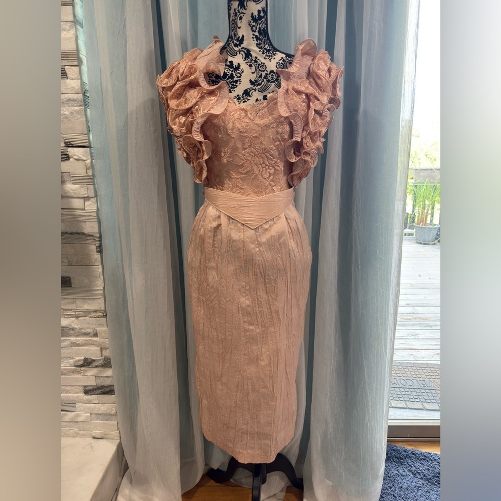 Vintage BB Collections by Barbara Pink Lace Ruffle Sleeve Midi Dress Size 6 - Picture 2 of 11